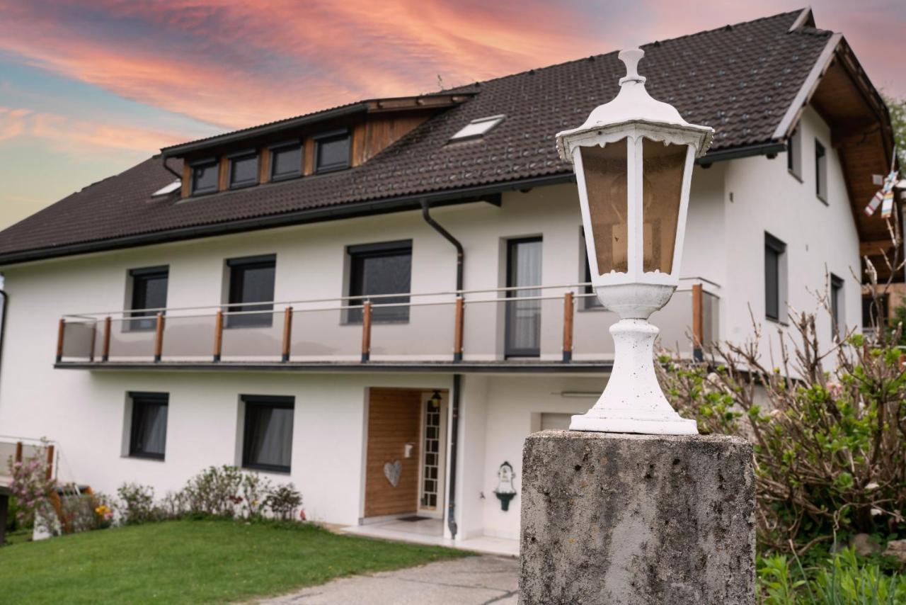 Appartement Haus Kruschitz Ludmannsdorf Bagian luar foto